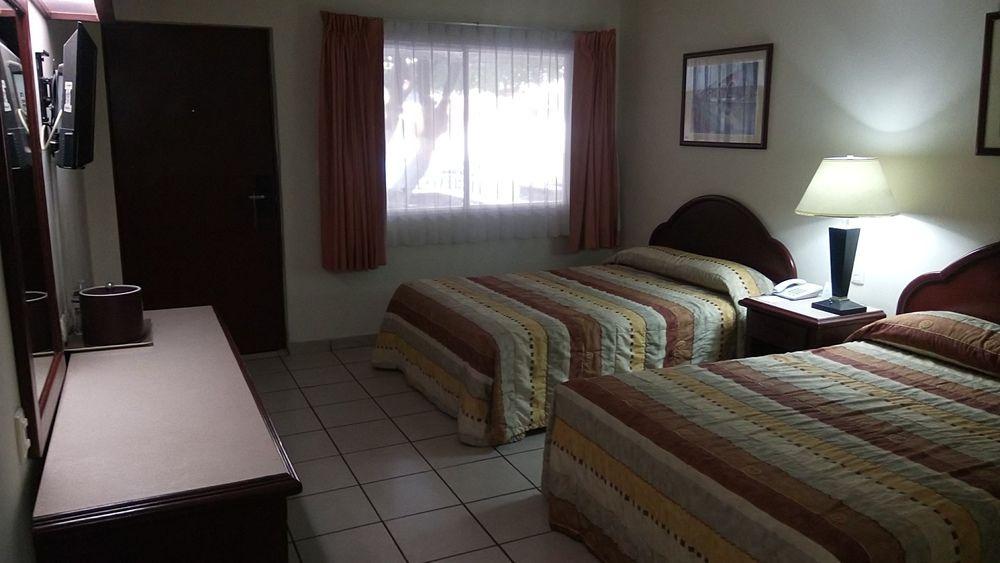 Hotel Bugambilia Χερμοσίγιο Εξωτερικό φωτογραφία