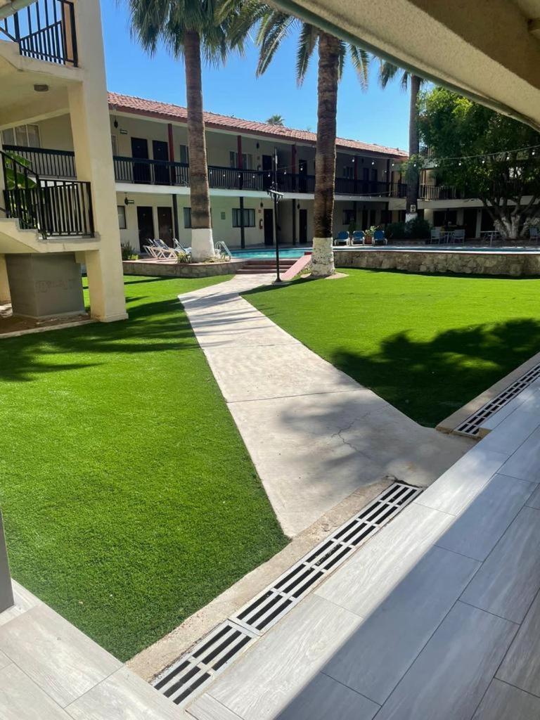 Hotel Bugambilia Χερμοσίγιο Εξωτερικό φωτογραφία